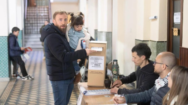 El compañero Federico Otermín votó en Banfield y llamó a fortalecer la democracia junto a la militancia de Lomas