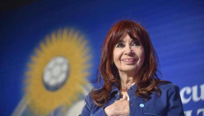 Cristina: "Tenemos que dejar de ser militantes electorales"