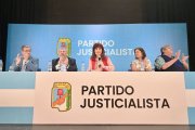 Cristina convocó al PJ para definir estrategia ante alianza de LLA y el PRO